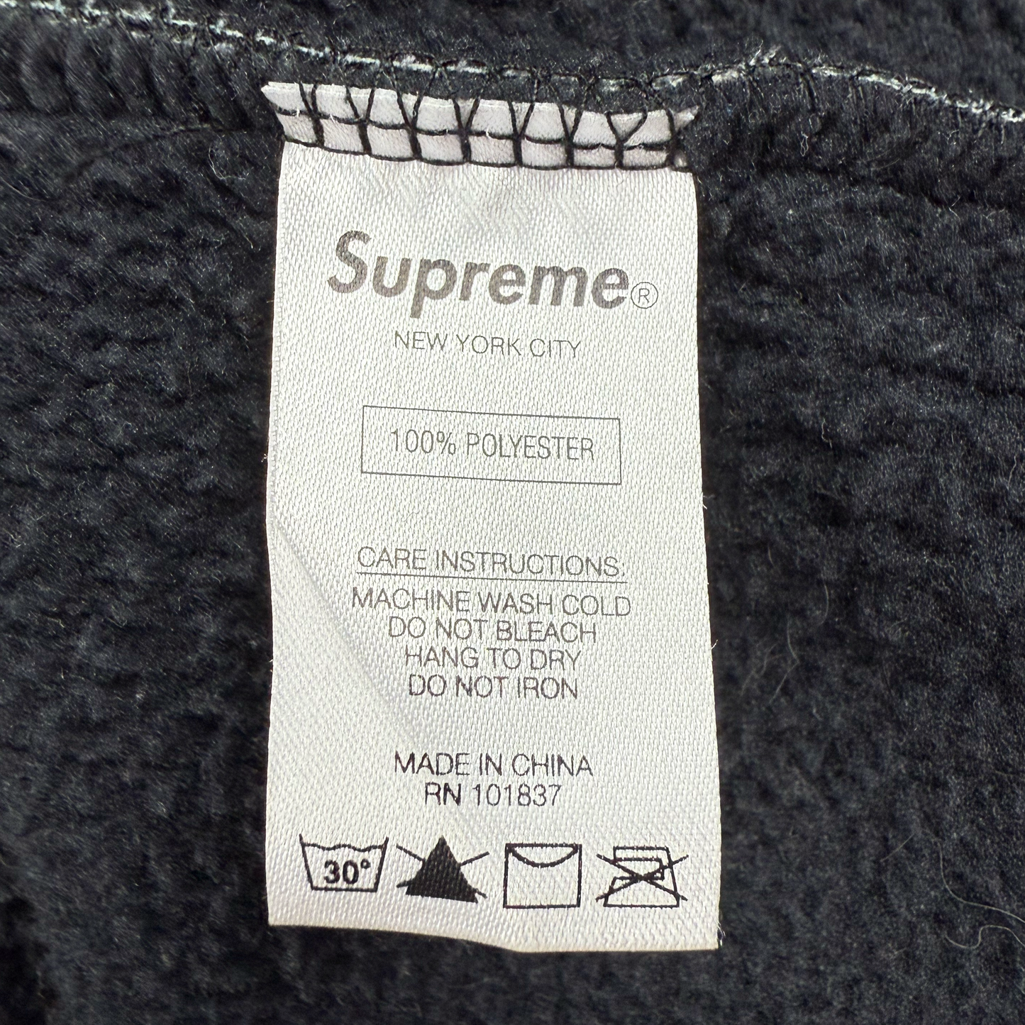 Supreme FW20 Windstopper "Snow Camo" - Medium